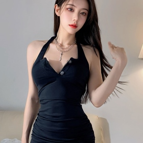 耶妮婭-性感深V純慾睡裙(黑)